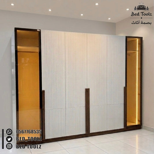 غرفه نوم كريمية بخطوط هندسية خشبية